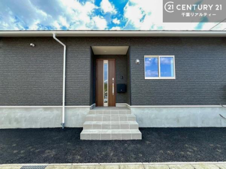 ���̑����n �����T���̂������E���v�]�E������ȂǁA���Ȃ�ƕ��ЃX�^�b�t�܂ł��\���t�����������I�s���Y�Ɋւ��邱�ƂȂ�A�ǂ̂悤�Ȃ��Ƃł����S���ӑΉ������Ē����܂��B
