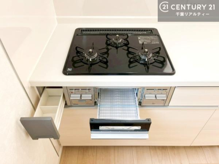 �L�b�`�� �R�����͎O������̂ł������̓����i�s���ł��܂��B
�������O�����t���ł��B�����X�y�[�X���L�X���Ă���׍�Ƃ����₷���I�g�����肪�ǂ��V�X�e���L�b�`���ł��I