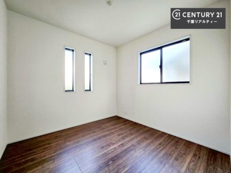 �m�� 2�ʍ̌����m�ۂ������邢�����́A���ʂ����ǂ��A���邭��ϋ��S�n�̗ǂ���ԂƂȂ��Ă���܂��B�����b�N�X���ĉ߂�����S�n�̗ǂ��������ł��I���̖ڊo�߂��X�b�L�����܂��ˁI