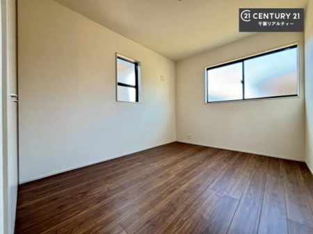 �m�� 2�ʍ̌����m�ۂ������邢�����́A���ʂ����ǂ��A���邭��ϋ��S�n�̗ǂ���ԂƂȂ��Ă���܂��B�����b�N�X���ĉ߂�����S�n�̗ǂ��������ł��I