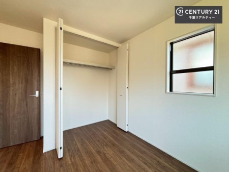 �q������ ���[�X�y�[�X����������m�ۂ���Ă��邽�߁A���������w�p�i���T�b�ƕЕt���A���ł��X�b�L���B
�Y��ȋ�Ԃ��ۂĂ܂��I