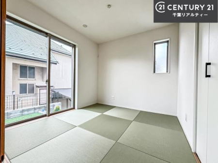 �a�� �^�^�~�̍��肪���炬��^����A�����b�N�X��ԁB�����傫���J�����̂���a���ƂȂ��Ă���܂��B���{�l�̐S������u�a�v�̋�ԁB