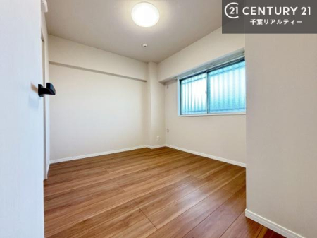 �m�� �V���v���Ƀf�U�C������Ă��邽�߁A�Ƌ��I�т܂���I
���C�ɓ���̉Ƌ��u���Ă��낰���Ԃ���邱�Ƃ��ł��܂��B