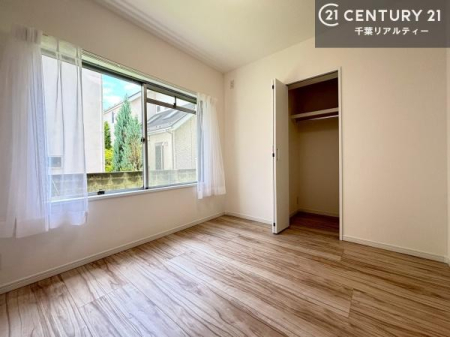 �q������ �V���v���Ń��C�A�E�g���₷���m���́A���q�l�̂������Ƃ��Ă��œK�B�����ɍ��킹�ď_��ɂ��g�����������܂��B