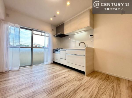 �L�b�`�� �Ǖt�L�b�`���́A�W�����č�ƂɎ��|����܂��I��Ƃ̓������N���N�I
�����̗��������肻���ł��ˁI���[�X�y�[�X���L�x�ŁA�����X�y�[�X���X�b�L���ƕЕt���Ђ�`�����p�ł��܂��I