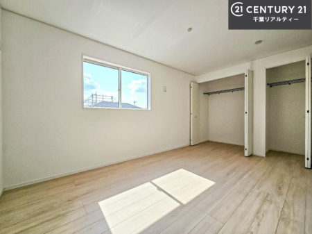 ���r���O�ȊO�̋��� �V���v���Ƀf�U�C������Ă��邽�߁A�Ƌ��I�т܂���I
���C�ɓ���̉Ƌ��u���Ă��낰���Ԃ���邱�Ƃ��ł��܂��B