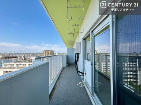 �o���R�j�[ �z������̗ǂ��o���R�j�[�ŁA�����󕨂��悭���������ł��ˁI
���V�C�̗ǂ����ɂ̓o���R�j�[�֏o�ă��t���b�V������̂��C�����悳�����ł��B