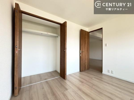 �q������ ���[�X�y�[�X����������m�ۂ���Ă��邽�߁A���������w�p�i���T�b�ƕЕt���A���ł��X�b�L���B
�Y��ȋ�Ԃ��ۂĂ܂��I