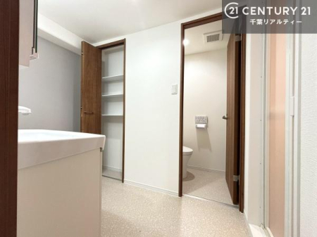 ���ʑ�E���ʏ� ���[�����Ղ�̐��ʎ��I���p�i�̃X�g�b�N��o�X�^�I�����X�b�L���Ǝ��[�ł��Ď��o���₷���I����肪�X�b�L���Еt���ċC�����̗ǂ���ԁI