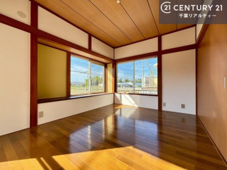 ���r���O�ȊO�̋��� �V���v���Ƀf�U�C������Ă��邽�߁A�Ƌ��I�т܂���I
���C�ɓ���̉Ƌ��u���Ă��낰���Ԃ���邱�Ƃ��ł��܂��B