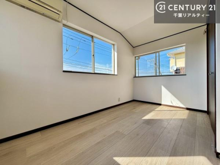 ���r���O�ȊO�̋��� �V���v���Ƀf�U�C������Ă��邽�߁A�Ƌ��I�т܂���I
���C�ɓ���̉Ƌ��u���Ă��낰���Ԃ���邱�Ƃ��ł��܂��B