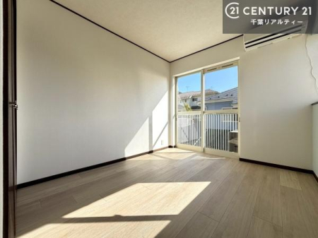 �Q�� �o���R�j�[�ɖʂ��Ă���m���ł��B���邭�����肪����A���C����������ł��܂��I���N���āA�O�ɏo�Ĕw�L�т����[�ċz�����ǂ������}������邱�Ƃ��ł��܂��B