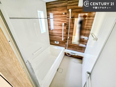 ���� �������������l�̕��͋C�̃o�X���[���́A�����o�Ă��ăo�X�^�C�����[���I
���d���撣���Ă��邲�J���ɂ��D�݂̓����̓����܂����āA�y����ł݂Ă͂������ł��傤���H