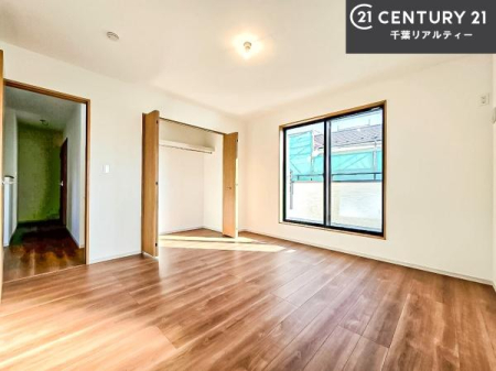 �Q�� �D���������������ޗm���́A���̖ڊo�߂��C�������ǂ������ł��ˁB���������Ԃ��������Ɖ߂������Ƃ��ł��܂��B�D�����F�����̃t���[�����O���ǂ�ȉƋ�ɂ��}�b�`���܂��I