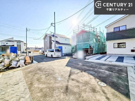 �O�ʓ��H�܂ތ��n�ʐ^ �O�ʓ��H�͂U���I�z����ǍD�ȗ��n�ł��B
�Ԍɓ��ꂪ���ȕ������S�ł��ˁB