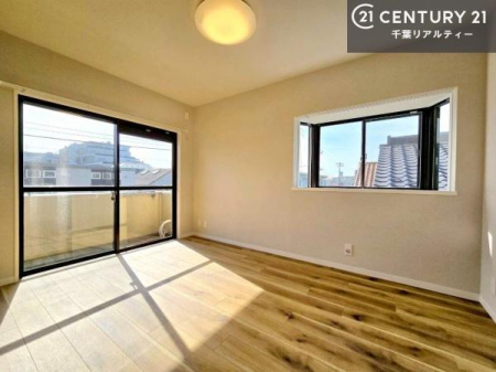 �Q�� �D���������������ޗm���́A���̖ڊo�߂��C�������ǂ������ł��ˁB���������Ԃ��������Ɖ߂������Ƃ��ł��܂��B�D�����F�����̃t���[�����O���ǂ�ȉƋ�ɂ��}�b�`���܂��I