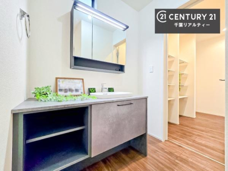 ���ʑ�E���ʏ� �I�[�v���^�C�v�̐��ʑ�́A�������ōa���Ȃ�������ꂪ���₷�����͓I�Ȑ��ʑ�ł��I�����̐g�x�x�����K�I