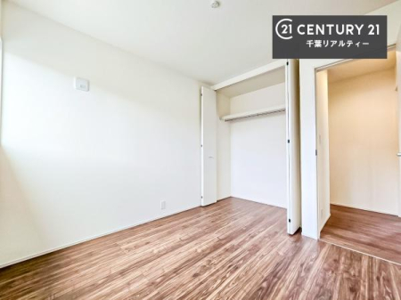 �q������ ���[�X�y�[�X����������m�ۂ���Ă��邽�߁A���������w�p�i���T�b�ƕЕt���A���ł��X�b�L���B
�Y��ȋ�Ԃ��ۂĂ܂��I