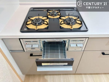 �L�b�`�� �R�����͎O������̂ł������̓����i�s���ł��܂��B
�������O�����t���ł��B�����X�y�[�X���L�X���Ă���׍�Ƃ����₷���I�g�����肪�ǂ��V�X�e���L�b�`���ł��I