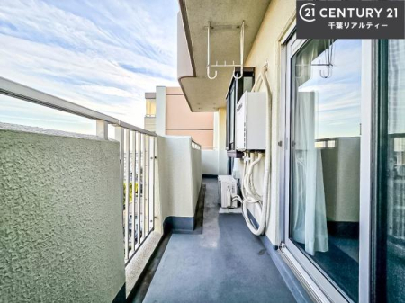 �o���R�j�[ �z������̗ǂ��o���R�j�[�ŁA�����󕨂��悭���������ł��ˁI
���V�C�̗ǂ����ɂ̓o���R�j�[�֏o�ă��t���b�V������̂��C�����悳�����ł��B