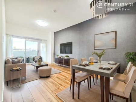 ���r���O �Ƌ��CG�p�[�X�ł��B�J�����̂���L�XLDK�I�\�t�@�[��_�C�j���O�e�[�u����u���Ă������ɂȂ�Ȃ��̂ŉ��K�ɉ߂����܂��I�R�~���j�P�[�V���������₷�����r���O�ł��I