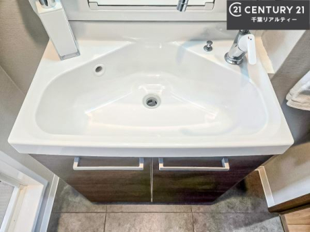 ���ʑ�E���ʏ� �[�����ʑ�{�E���́A�������˂ɂ����̂ł�����ꂪ�y�X�I���������ۂĂ܂��I
�L���C�Ȑ��ʏ��Ŏ��������̃��`�x�[�V�������オ��܂��ˁI