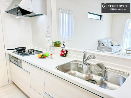 �L�b�`�� �����g���L�b�`�����Y��Ő����Ȃ炨���������̂��y�����Ȃ�܂���ˁB�@�\���ƃf�U�C���������˔������������L�b�`��