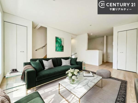 ���r���O �Ƌ��CG�p�[�X�ł��B�S�n�ǂ����r���O�͉Ƒ������R�ƏW�܂�܂��B�Ƒ��c�R�̎��Ԃ����������ł��B���Ƒ��ƁA����w�[���������Ԃ��߂��������ł��ˁB