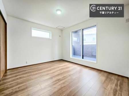 �Q�� �D���������������ޗm���́A���̖ڊo�߂��C�������ǂ������ł��ˁB���������Ԃ��������Ɖ߂������Ƃ��ł��܂��B�D�����F�����̃t���[�����O���ǂ�ȉƋ�ɂ��}�b�`���܂��I