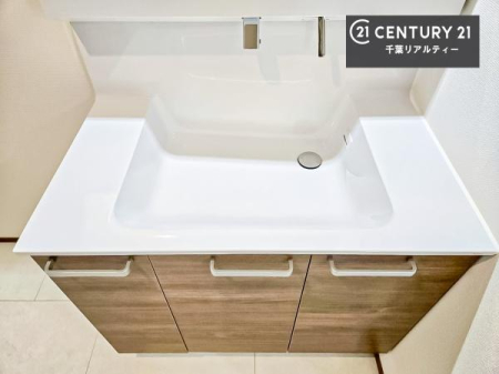 ���ʑ�E���ʏ� �[�����ʑ�{�E���́A�������˂ɂ����̂ł�����ꂪ�y�X�I���������ۂĂ܂��I
�L���C�Ȑ��ʏ��Ŏ��������̃��`�x�[�V�������オ��܂��ˁI