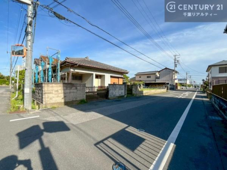 �O�ʓ��H�܂ތ��n�ʐ^ ���邭�J���I�Ȋp�n�ł�������ґ�Ȃ��Z�܂������܂��񂩁B�z����ʕ��ǍD�ŋC�����悭���Z�܂����������܂��B