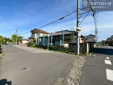 �O�ʓ��H�܂ތ��n�ʐ^ �u���̕����C�ɂȂ�I�v�u�������Ăǂ�ȏ��H�v�u�����Əڂ����m�肽���I�v�Ǝv������A���C�y�ɂ����k���������B