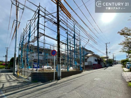 �O�ʓ��H�܂ތ��n�ʐ^ ���邭�J���I�Ȋp�n�ł�������ґ�Ȃ��Z�܂������܂��񂩁B