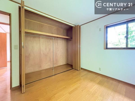 �m�� ���[�X�y�[�X�����Ă��܂��I�������X�b�L�����ڂ��鎖���ł��܂��ˁB
�Ƌ��I�΂Ȃ��V���v���ȃf�U�C���ׁ̈A�Ƌ��I�΂����C�ɓ���̋�ԍ�肪�ł������ł��ˁB