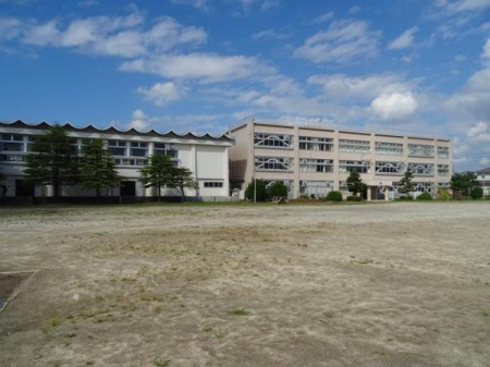 ���ӊ� �y���w�Z�z�؍X�Îs���؍X�Ñ�񏬊w�Z�F818m