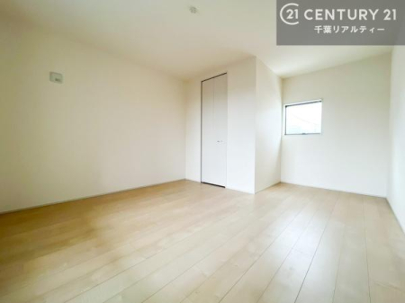 �Q�� �D���������������ޗm���́A���̖ڊo�߂��C�������ǂ������ł��ˁB���������Ԃ��������Ɖ߂������Ƃ��ł��܂��B�D�����F�����̃t���[�����O���ǂ�ȉƋ�ɂ��}�b�`���܂��I