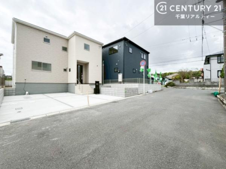 �O�ʓ��H�܂ތ��n�ʐ^ ���ӊ���A���q�l�̂���]�ɍ������������ꏏ�ɂ��ē���v���܂��B�Z��[���A�h�o�C�U�[�ɂ�邲���k������܂��B���Ђ͂��₢���킹�ɑ��Ή����܂��I���҂������܂���I