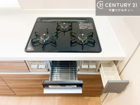 �L�b�`�� �R�����͎O������̂ł������̓����i�s���ł��܂��B
�������O�����t���ł��B�����X�y�[�X���L�X���Ă���׍�Ƃ����₷���I�g�����肪�ǂ��V�X�e���L�b�`���ł��I