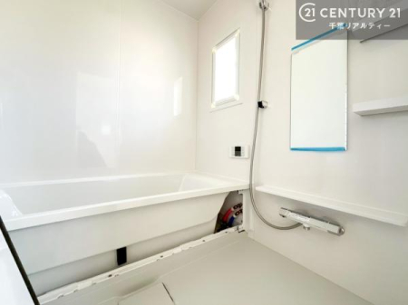 ���� �������������l�̕��͋C�̃o�X���[���́A�����o�Ă��ăo�X�^�C�����[���I
���d���撣���Ă��邲�J���ɂ��D�݂̓����̓����܂����āA�y����ł݂Ă͂������ł��傤���H