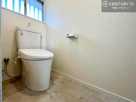 �g�C�� �V�K�����ς݁Z�������֍��ɂ��A�~��͕֍����g�����ł���̂ŗ₽���֍��ɍ��炸�ɍςފ������d�l�ł��I�V���v���ȃJ���[����Ƃ��Ă���̂ŁA������ꂪ���₷���ł��B