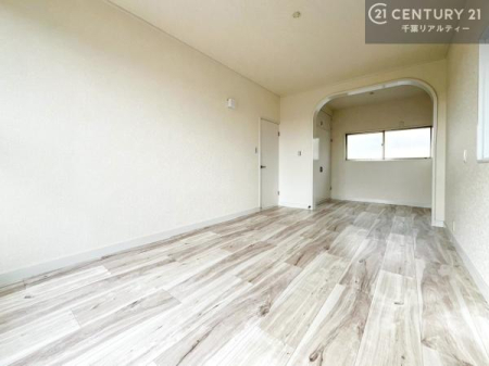 �Q�� �D���������������ޗm���́A���̖ڊo�߂��C�������ǂ������ł��ˁB���������Ԃ��������Ɖ߂������Ƃ��ł��܂��B�D�����F�����̃t���[�����O���ǂ�ȉƋ�ɂ��}�b�`���܂��I