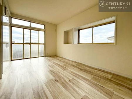 �q������ �Q�ʍ̌��̗m���́A���炩�Ȍ��ƐS�n�悢������荞�ޖ��邢��ԁB
�|���o�������Ȃ����߈��S���ɂ��z������Ă���A�����Ȃ��q�l�̂������Ƃ��Ă����S���Ă��g�����������܂��B