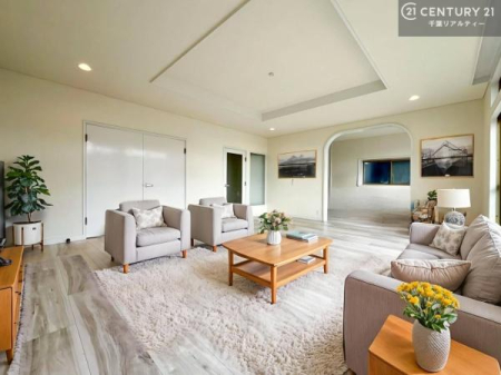 ���r���O �Ƌ��CG�p�[�X�ł��B�S�n�ǂ����r���O�͉Ƒ������R�ƏW�܂�܂��B�Ƒ��c�R�̎��Ԃ����������ł��B���Ƒ��ƁA����w�[���������Ԃ��߂��������ł��ˁB