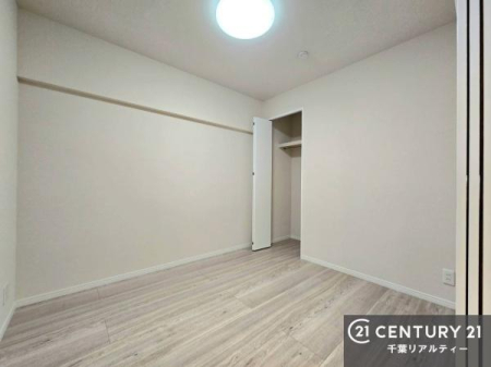 �q������ �V���v���Ń��C�A�E�g���₷���m���́A���q�l�̂������Ƃ��Ă��œK�B�����ɍ��킹�ď_��ɂ��g�����������܂��B