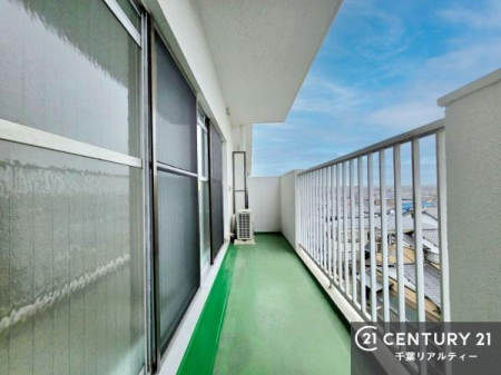 �o���R�j�[ �z������̗ǂ��o���R�j�[�ŁA�����󕨂��悭���������ł��ˁI
���V�C�̗ǂ����ɂ̓o���R�j�[�֏o�ă��t���b�V������̂��C�����悳�����ł��B