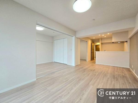 ���r���O �D�����z���܂肪���r���O����ł���ċ��S�n�̗ǂ���Ԃ����o���Ă���܂��I
���났�̎��Ԃ��߂����܂��I