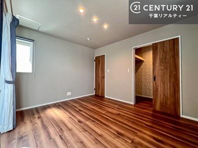 �m�� ���[�X�y�[�X�����Ă��܂��I�������X�b�L�����ڂ��鎖���ł��܂��ˁB
�Ƌ��I�΂Ȃ��V���v���ȃf�U�C���ׁ̈A�Ƌ��I�΂����C�ɓ���̋�ԍ�肪�ł������ł��ˁB