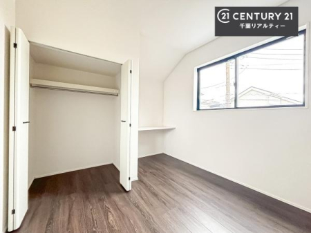 ���r���O�ȊO�̋��� �V���v���Ƀf�U�C������Ă��邽�߁A�Ƌ��I�т܂���I
���C�ɓ���̉Ƌ��u���Ă��낰���Ԃ���邱�Ƃ��ł��܂��B