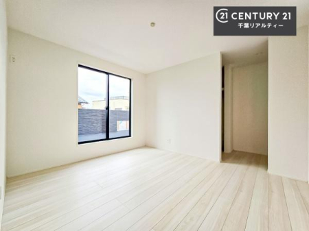 �Q�� �o���R�j�[�ɖʂ��Ă���m���ł��B���邭�����肪����A���C����������ł��܂��I���N���āA�O�ɏo�Ĕw�L�т����[�ċz�����ǂ������}������邱�Ƃ��ł��܂��B