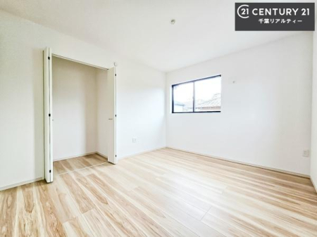 �q������ ���[�X�y�[�X����������m�ۂ���Ă��邽�߁A���������w�p�i���T�b�ƕЕt���A���ł��X�b�L���B
�Y��ȋ�Ԃ��ۂĂ܂��I